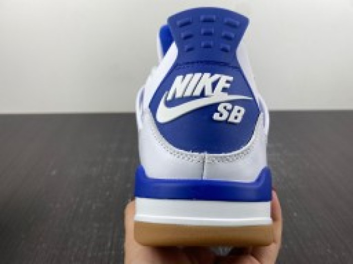 Nike SB x Air Jordan 4 "Pine Green" alliance DR5415-140