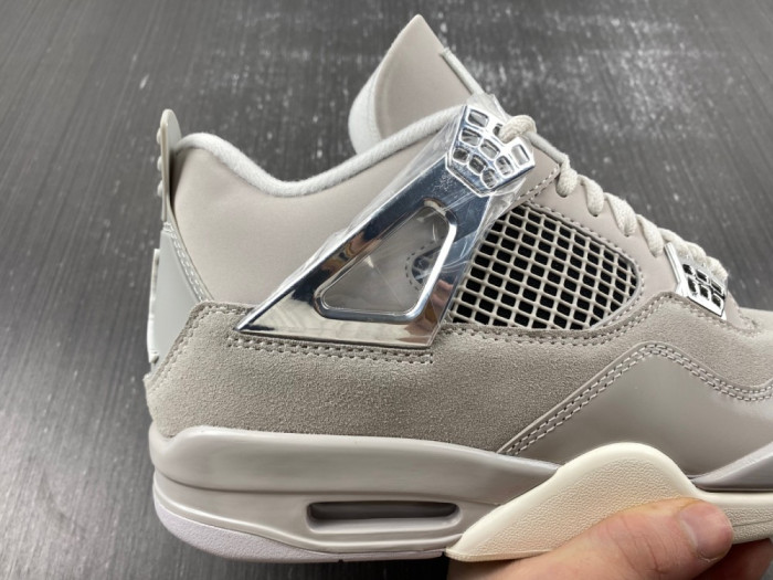 Jordan 4 Retro Frozen Moments AQ9129-001