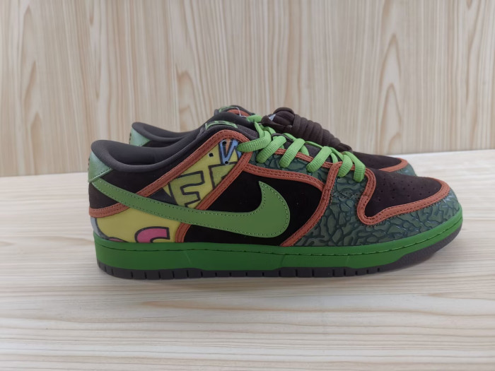 Nike Dunk SB Low De La Soul (2005) DL0001